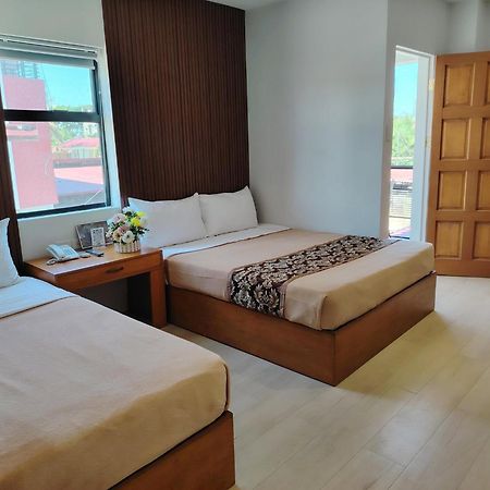 Hotel Carmelita Tuguegarao Zewnętrze zdjęcie